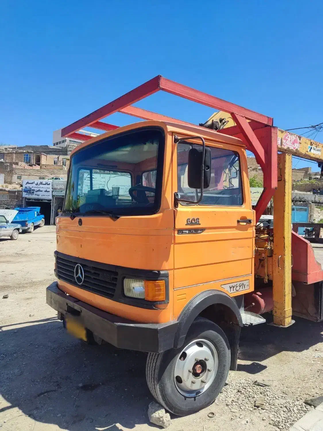 خاور۶۰۸جرثقیل|خودرو سنگین|مشهد, حجت|دیوار