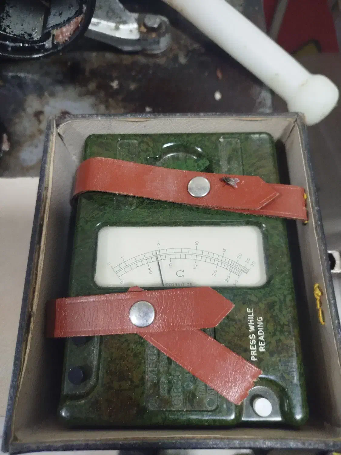 میگر برق انگلیسی اصلی|ابزارآلات|شاهین‌شهر, خانه کارگر|دیوار