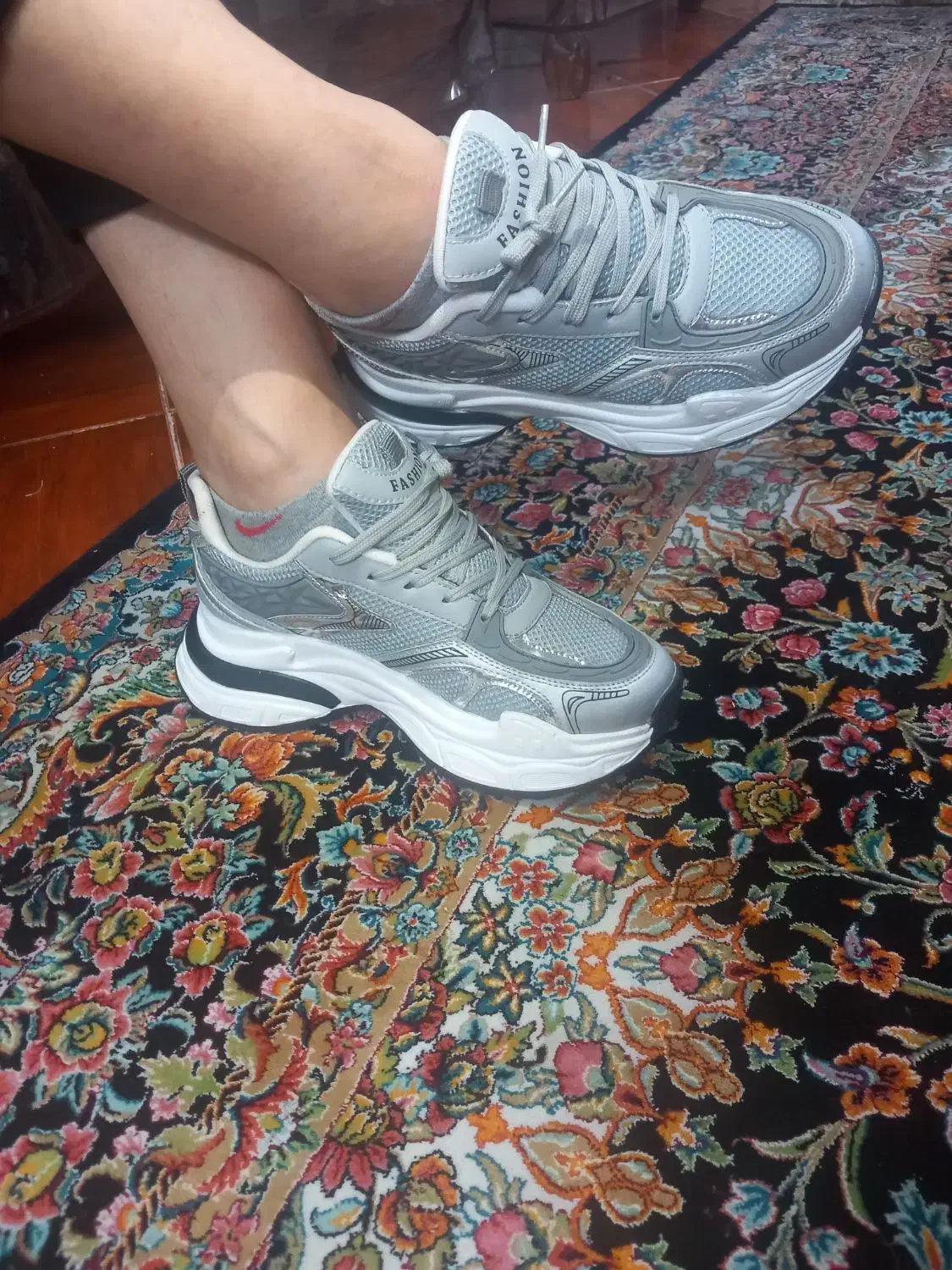 کتونی اورجینال سایز ۳۹ اصلی فقط جفتی ۷۰۰هزار|کیف، کفش، کمربند|اسلامشهر, شهرک لاله|دیوار