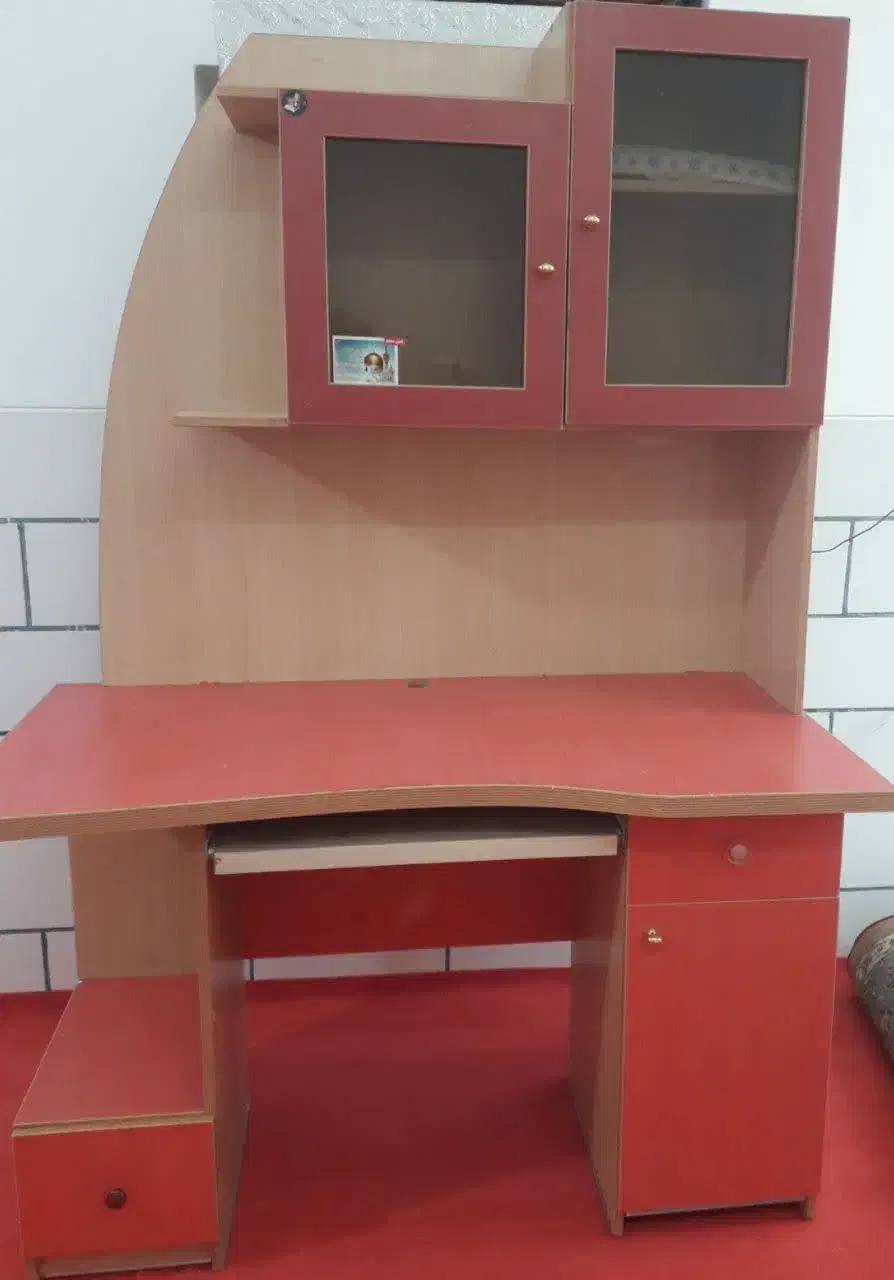 میزی کامپیوتر و کتابخانه|میز تحریر و کامپیوتر|کرمان, |دیوار