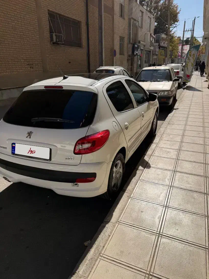 ۲۰۷ پانای دنده‌ای 403|خودرو سواری و وانت|همدان, |دیوار