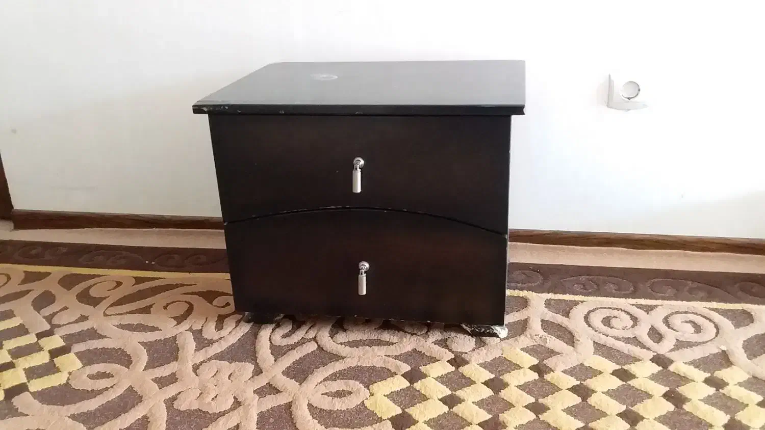 دراور ۲کشو|تخت و سرویس خواب|شاهینشهر, مسکن مهر|دیوار