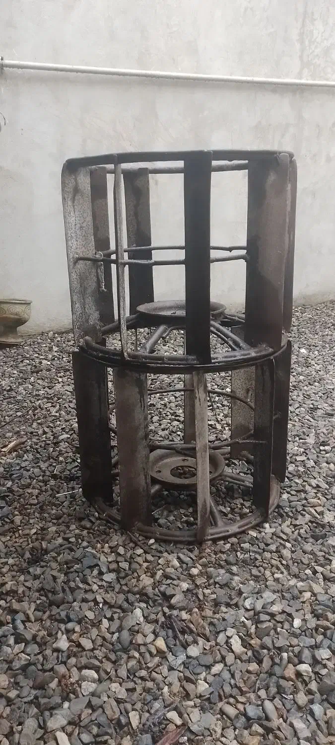 یک جفت پره موساپیشی|ابزارآلات|صومعه‌سرا, |دیوار