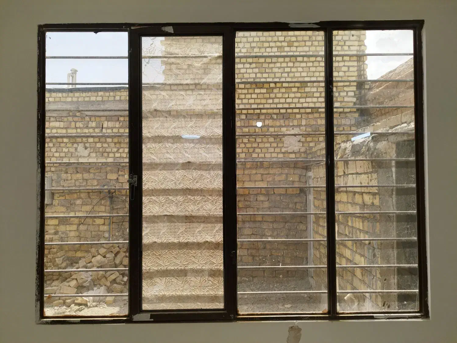 درب وپنجره|مصالح و تجهیزات ساختمان|کاشان, راوند|دیوار