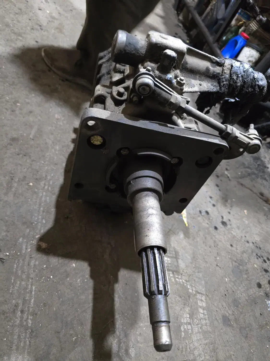 گیربکس خاور آلمینیومی سالم|قطعات یدکی و لوازم جانبی|خمینی‌شهر, |دیوار