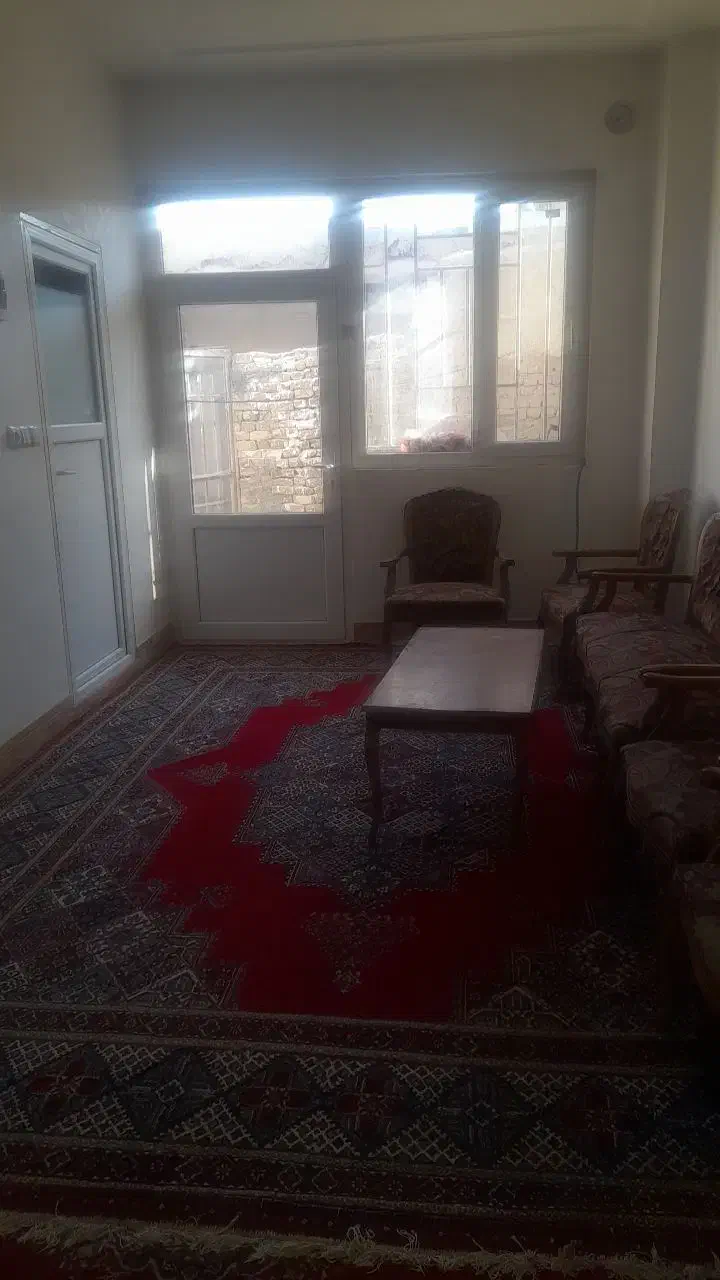 اجاره خانه ویلایی نیم ور|اجارهٔ خانه و ویلا|محلات, |دیوار