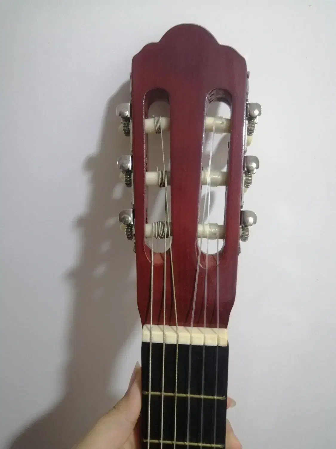 گیتار یاماها c70|گیتار، بیس، امپلیفایر|فومن, |دیوار