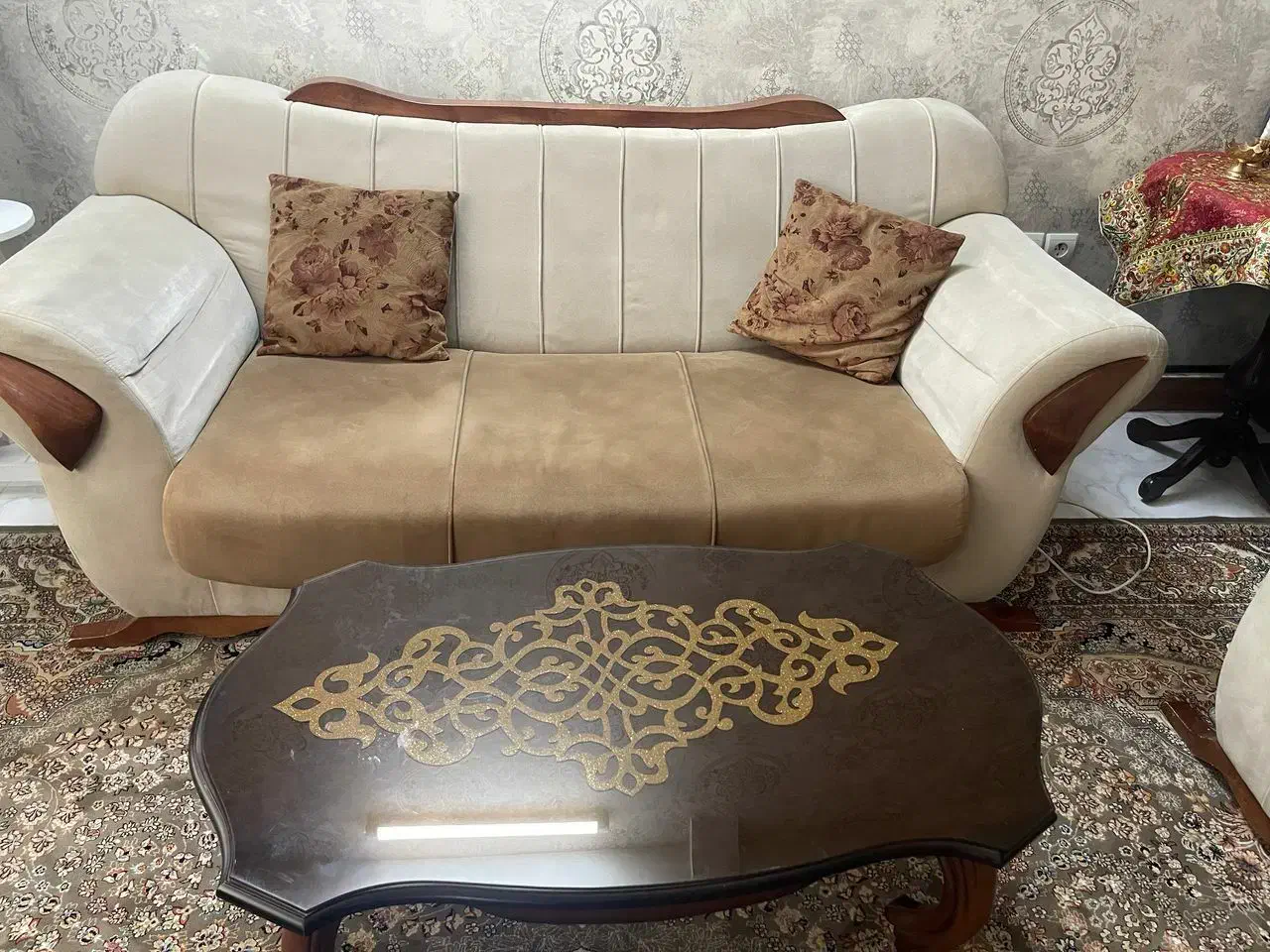 مبل راحتی 7نفر|مبلمان خانگی و میز عسلی|مشهد, چهارچشمه|دیوار