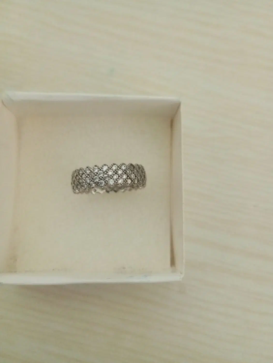 انگشتر|جواهرات|رزن, |دیوار