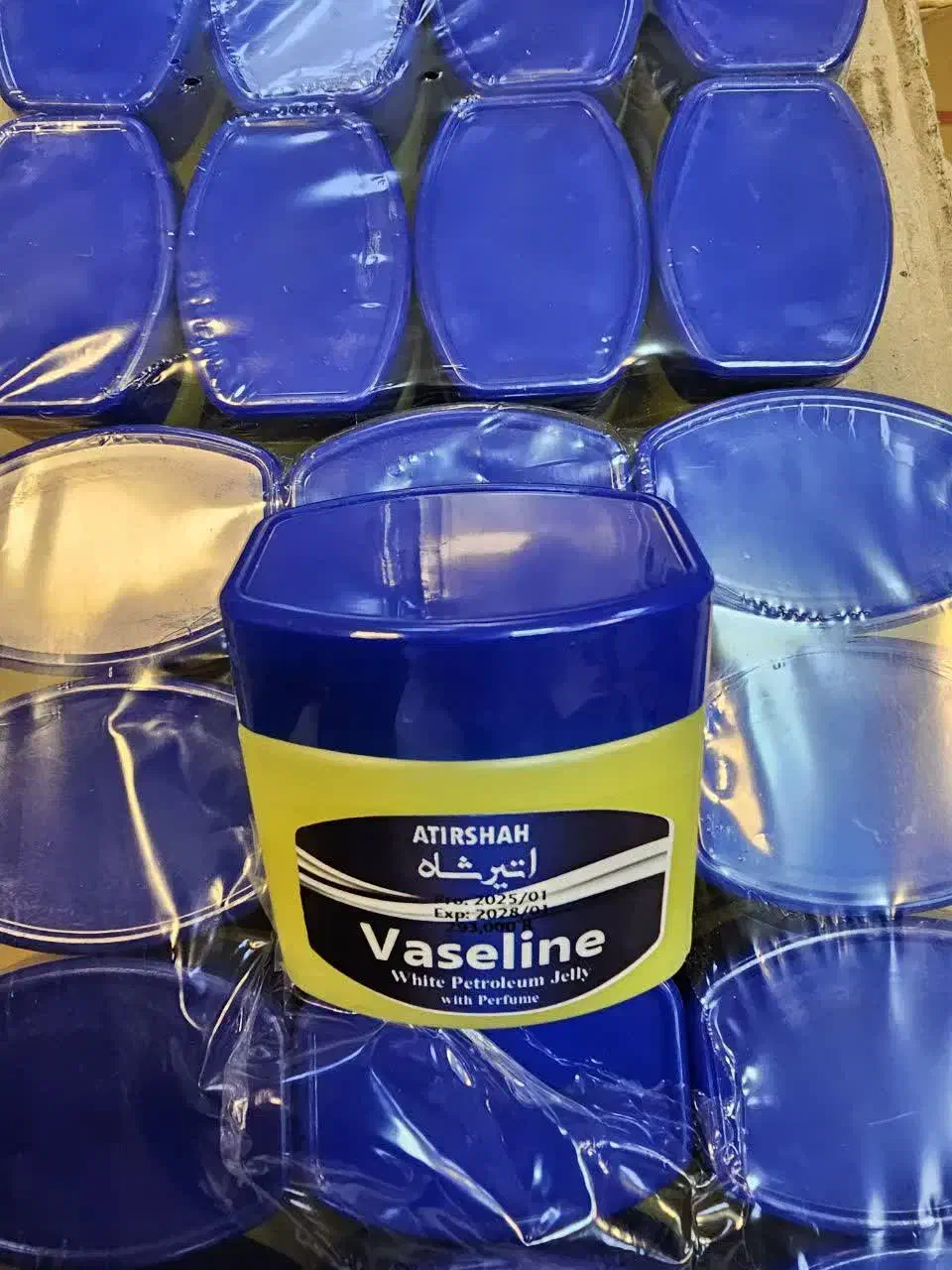 محصولات بهداشتی و درمانی|آرایشی، بهداشتی، درمانی|قم, زند آباد|دیوار