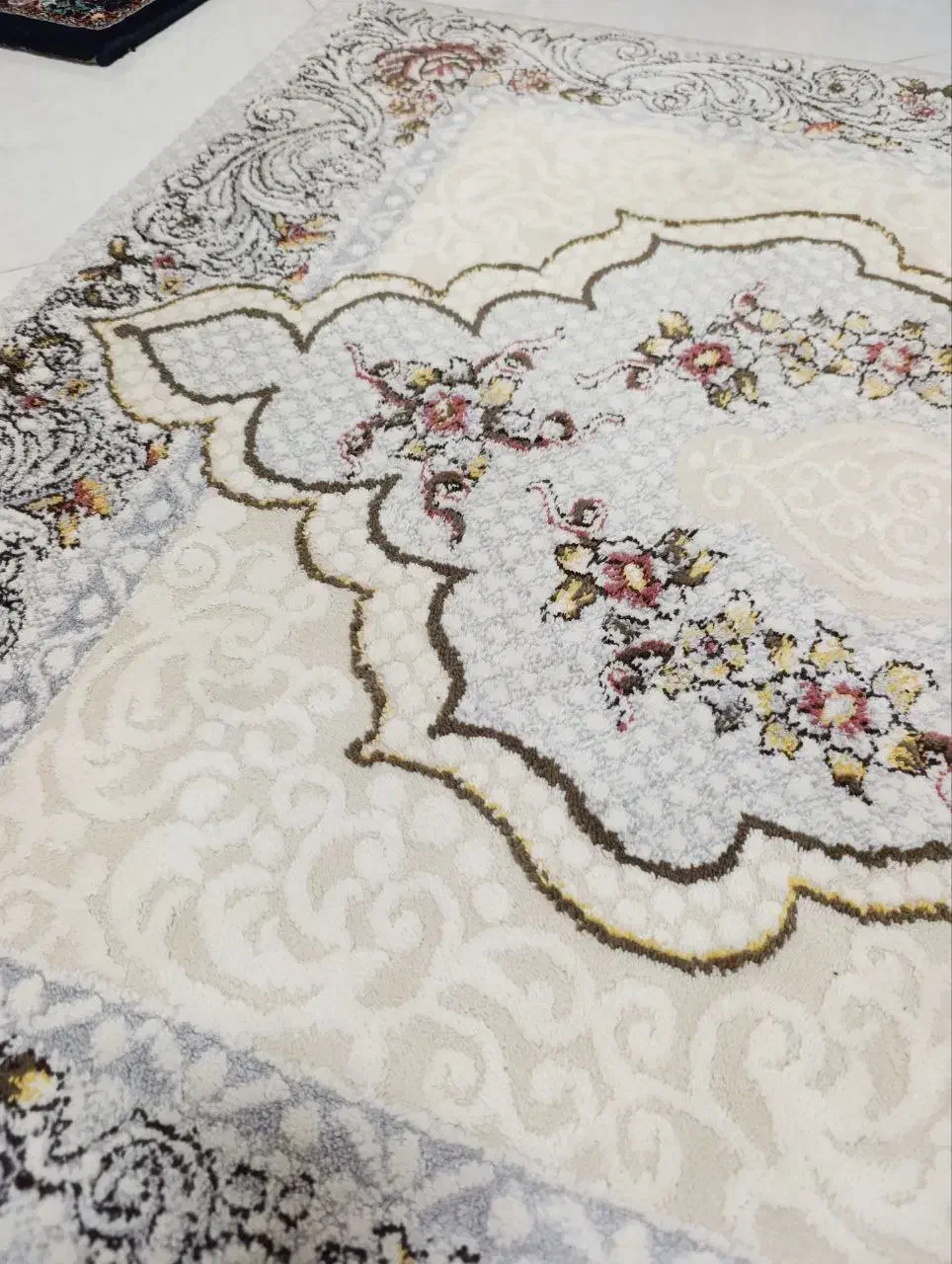 قالیچه سالم و تمیز|فرش|گناباد, |دیوار