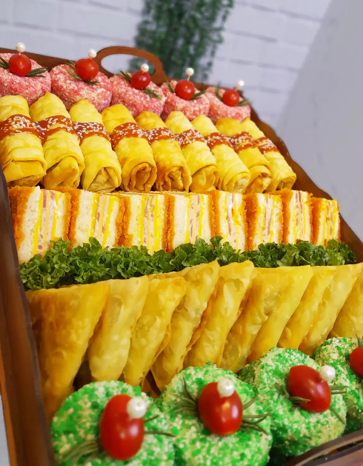 سفارش انواع فینگرفود و پک های پذیرایی|خدمات پذیرایی، مراسم|کرج, گلشهر|دیوار