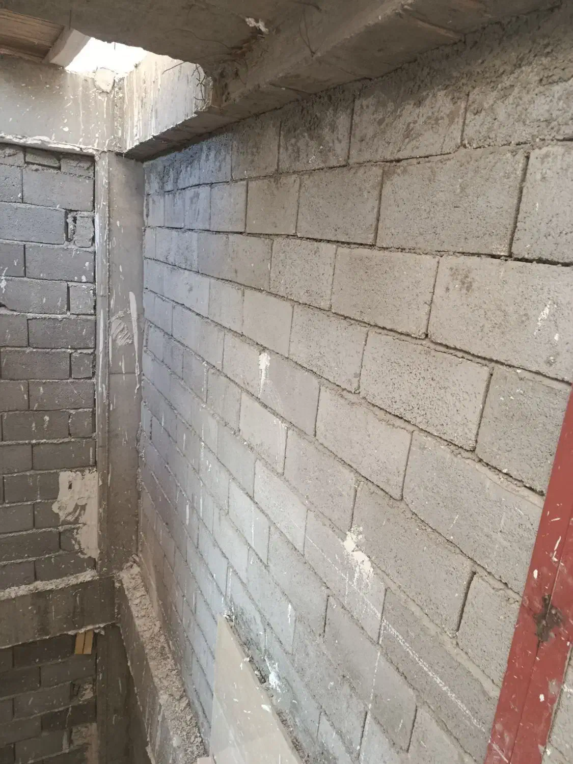 بنایی سیمان کاری سنگ چینی گچ کاری|خدمات پیشه و مهارت|سنندج, |دیوار