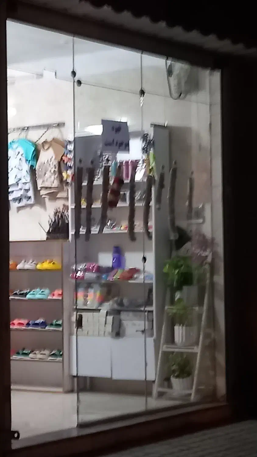 مغازه حدودا ۱۳ متری در شهرک وائین|فروش مغازه و غرفه|شهریار, شهرک وائین|دیوار