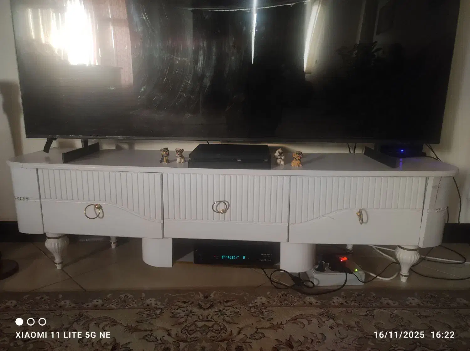 میز تلویزیون به طول۱متر۴۰سانت به فروش میرسد|میز تلویزیون|شاهین‌شهر, شهرک پردیس|دیوار