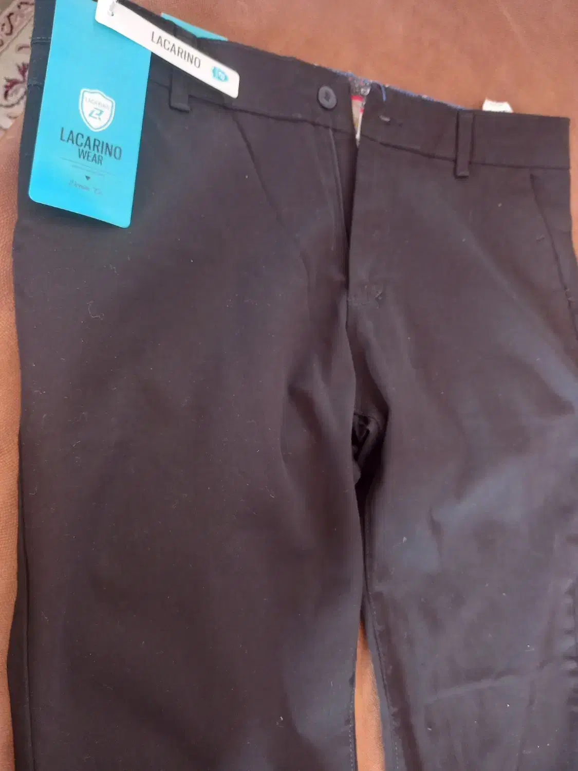 شلوار کتان مشکی|لباس|اصفهان, نقش جهان|دیوار