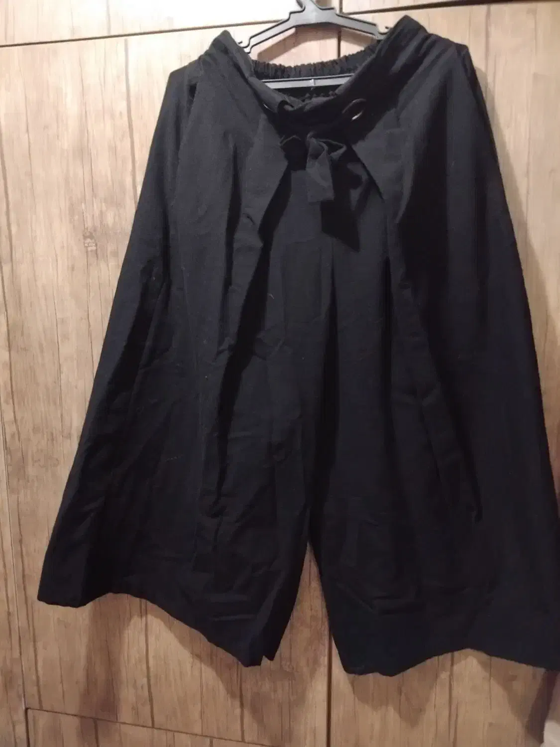 دامن شلواری|لباس|لاهیجان, لاشیدان|دیوار