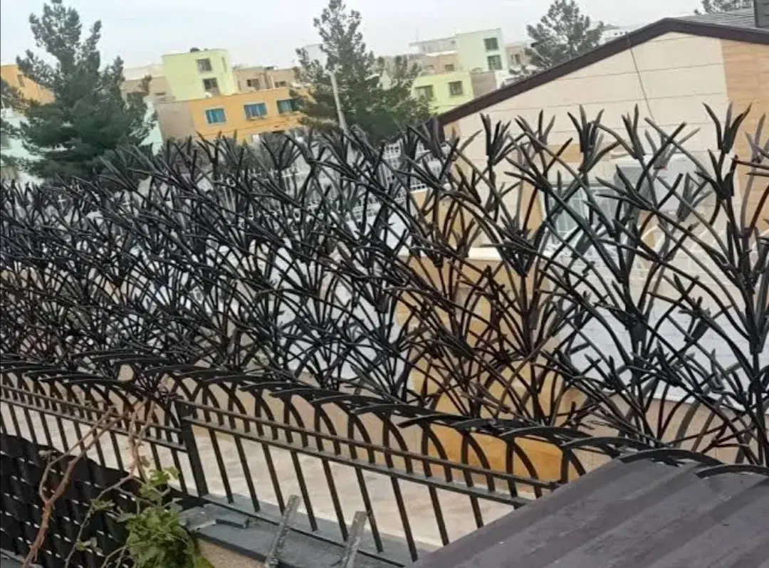 فروش ویژه دزدگیر آهنی. نرده. تیز.|مصالح و تجهیزات ساختمان|محلات, |دیوار