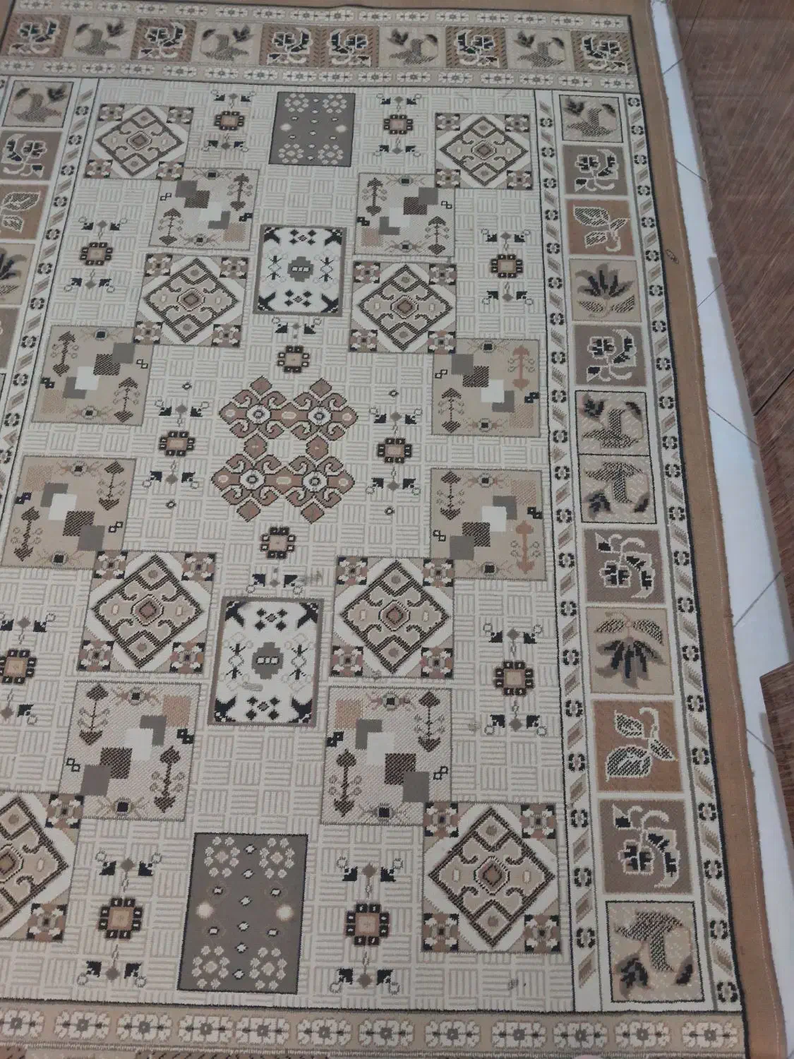 گلیم فرش دوبیستوپنج سانت دریک ونیم که میشه ۴متر|گلیم، جاجیم، گبه|شاهین‌شهر, مسکن مهر|دیوار