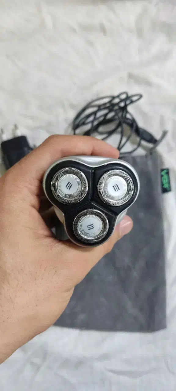 ریش تراش فیلیپس اصلی|آرایشی، بهداشتی، درمانی|خوی, |دیوار