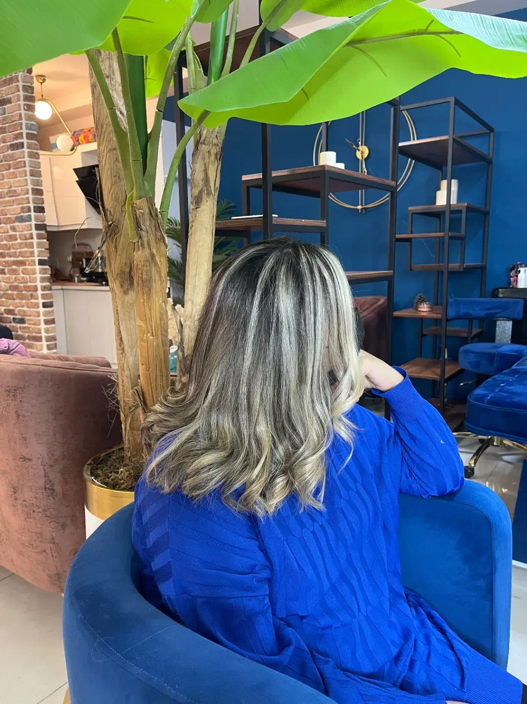 برای عکاسی ب تعدادی مدل رنگ و مش نیازمندیم|خدمات آرایشگری و زیبایی|تنکابن, |دیوار