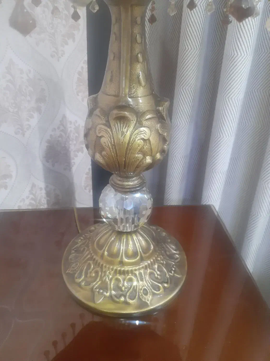 آباژور برنجی|چراغ خواب و آباژور|اندیشه, اندیشه فاز ۴|دیوار