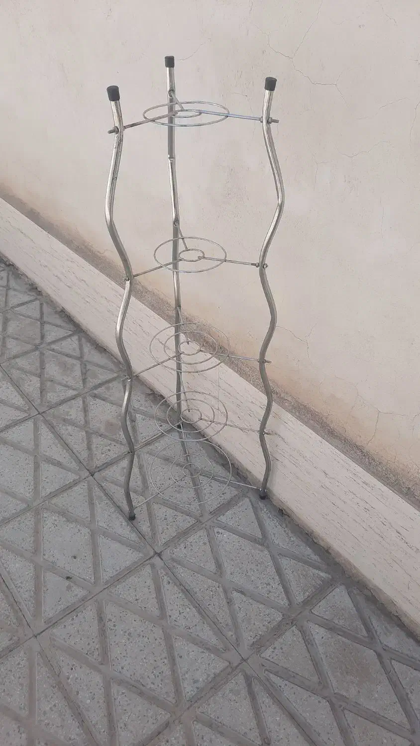 پایه انواع قابلمه|آبچکان و نظمدهنده ظروف|ایوانکی, |دیوار