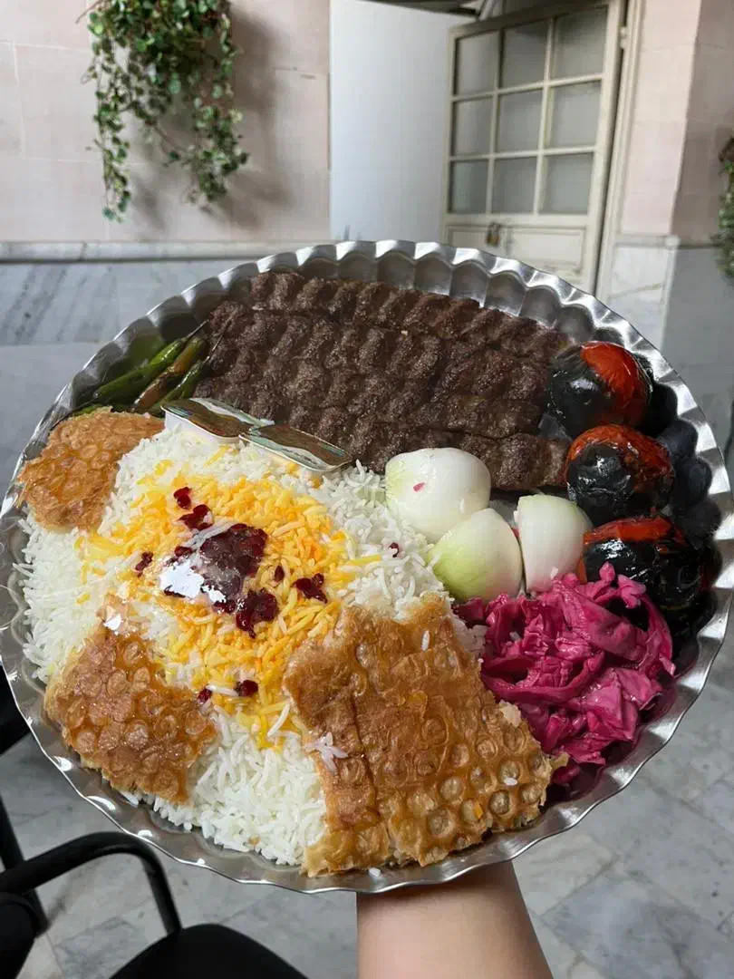 پیک موتوری|استخدام خدمات فروشگاه و رستوران|شیراز, میرزاکوچک خان|دیوار