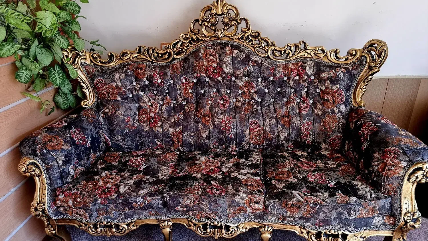 مبل|مبلمان خانگی و میز عسلی|پاوه, |دیوار