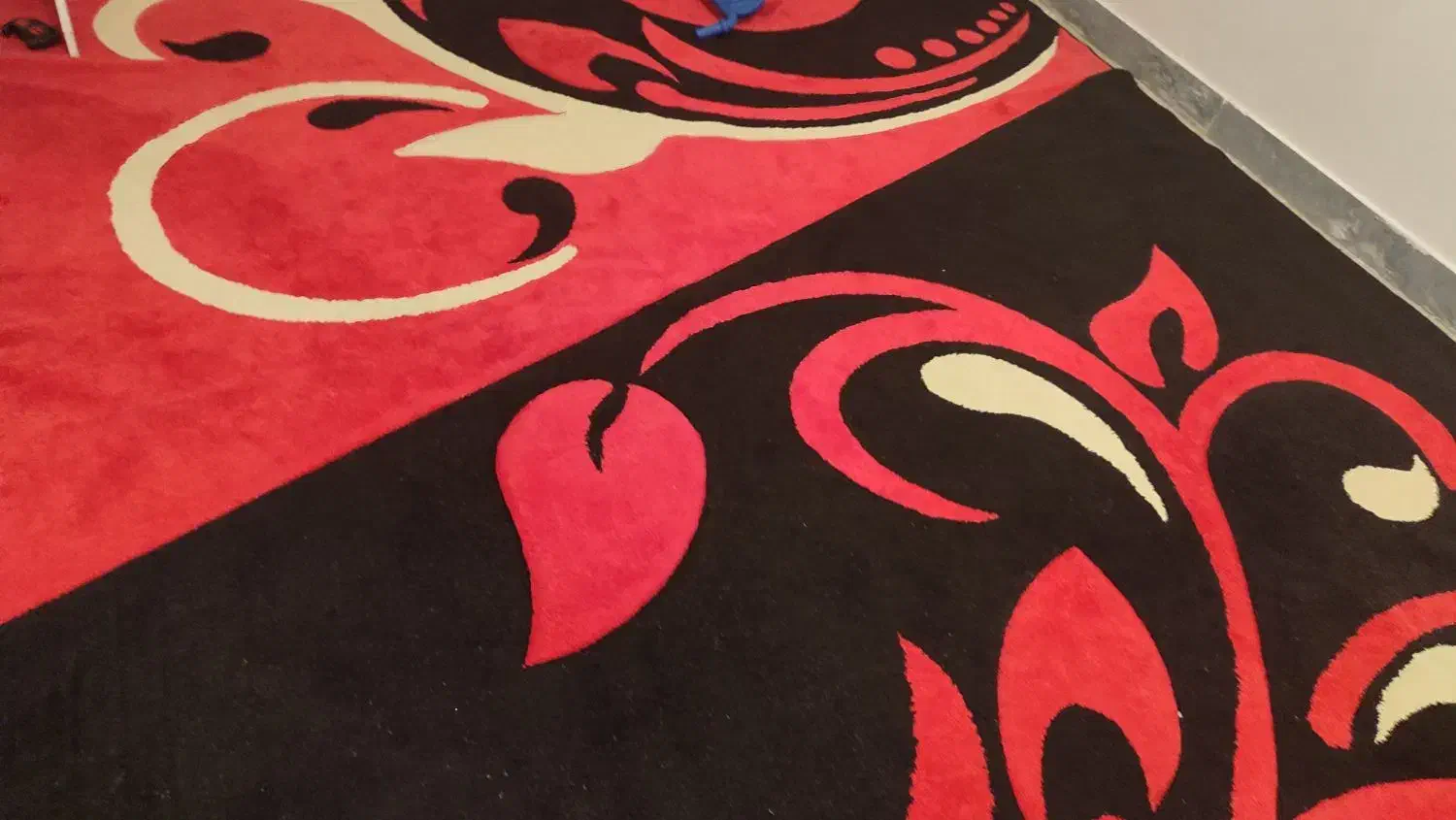 گلیم دوازده متری تمیز|گلیم، جاجیم، گبه|ایذه, |دیوار