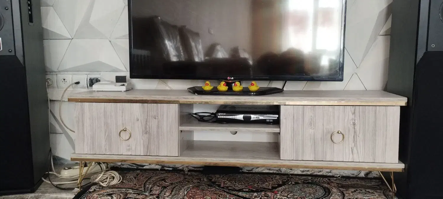 میز تلویزیون نو و دراور  باکس آرایش|میز تلویزیون|قزوین, |دیوار