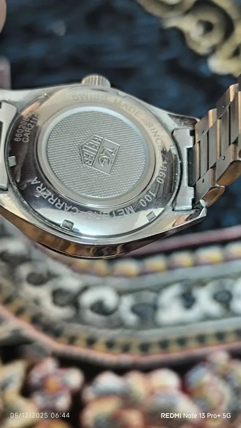 ساعت|ساعت|مشهد, حجت|دیوار