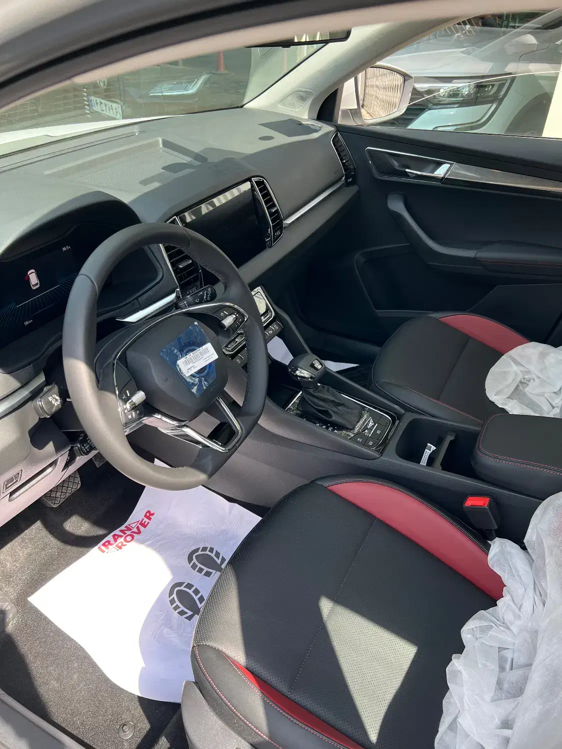 اشکودا کاروک ۲۰۲۴|خودرو سواری و وانت|تهران, اختیاریه|دیوار