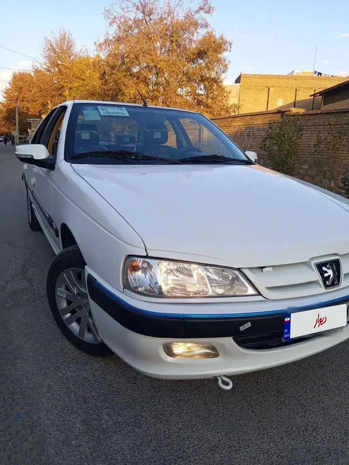 پژو پارس مدل 401 سفارشی مانیتوردار دریچه گاز سیمی|خودرو سواری و وانت|اسدآباد, |دیوار
