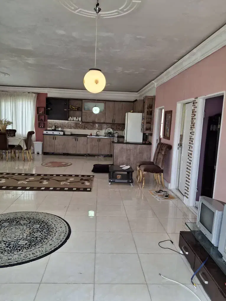 ۳۰۰متربا۱۱۰ویلاو باغچه گرمابسرد دماوند ابسرد جابان|فروش خانه و ویلا|آبسرد, |دیوار