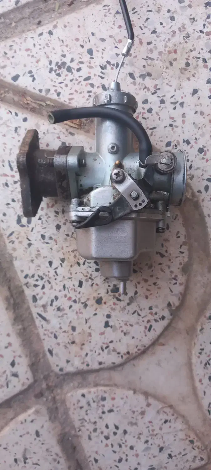 کاربرات موتور هندا ۱۲۵|قطعات یدکی و لوازم جانبی|همدان, |دیوار