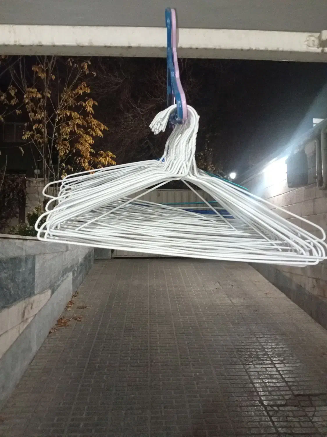 چوبکاد . چوب لباسی فلزی|بندرخت و رختآویز|تهران, تهرانپارس شرقی|دیوار