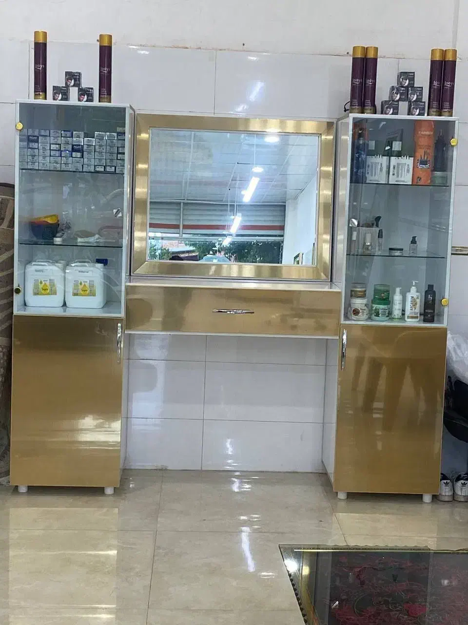 دکوراسیون|آرایشگاه و سالن‌های زیبایی|پیرانشهر, |دیوار