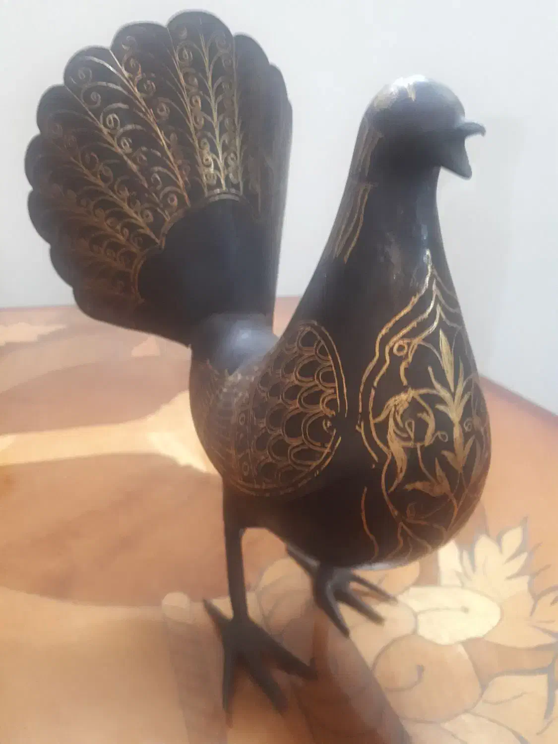 یک جفت کبوتر فلزی طلاکوب /۱۵۰ساله|کلکسیون اشیاء عتیقه|آمل, |دیوار