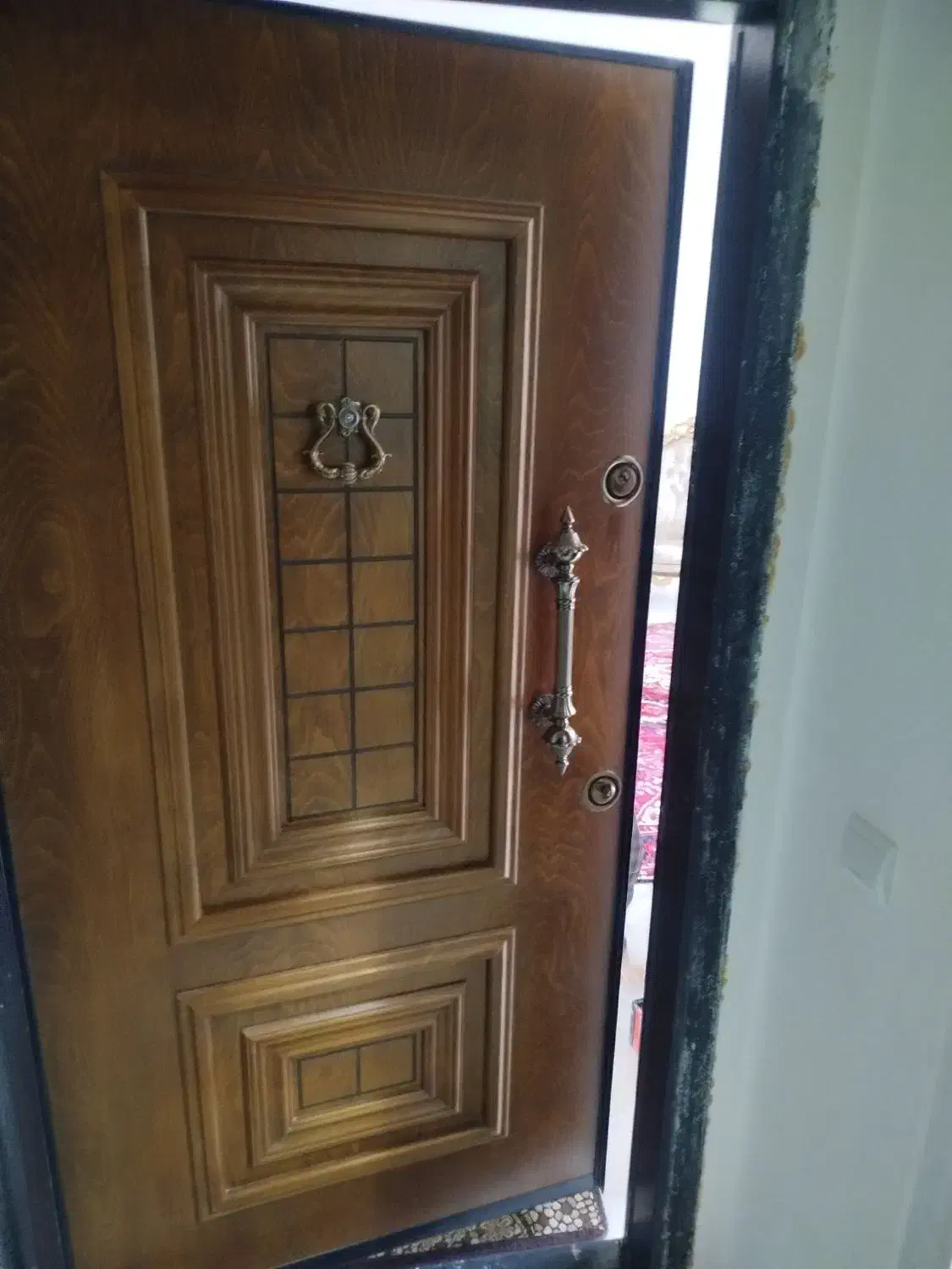 نصب و ریگلاژ درب ضد سرقت و لابی صفر تا صد|خدمات پیشه و مهارت|تبریز, |دیوار