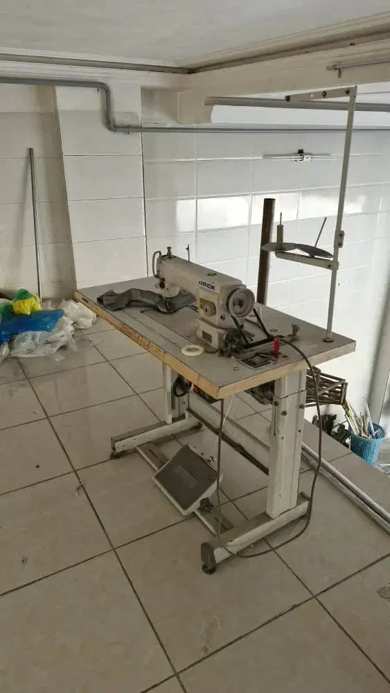 چرخ صنعتی|چرخ خیاطی و ریسندگی|پاکدشت, پاکدشت (مامازند)|دیوار