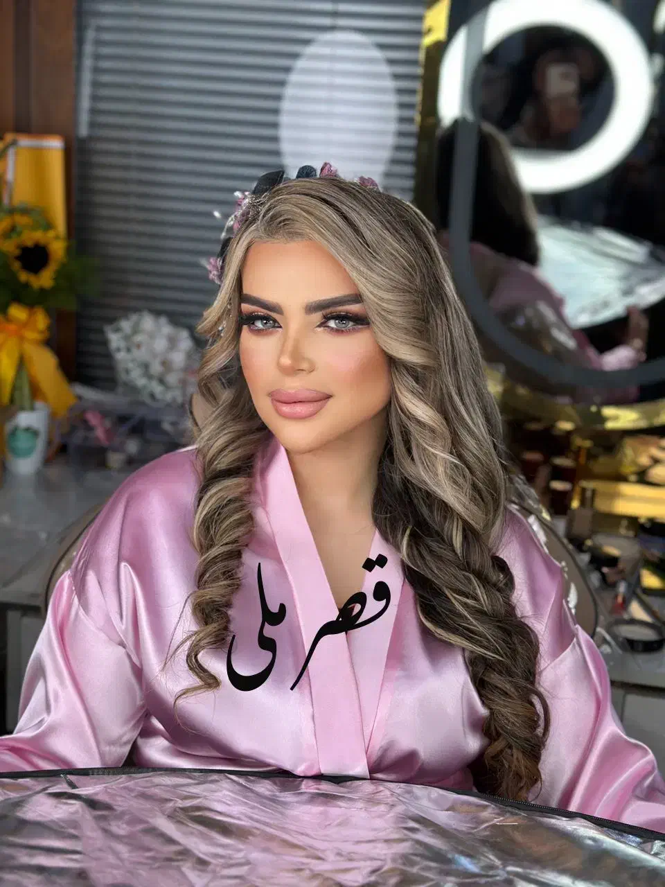 میکاپ و شنیون و آموزش توسط ماهر ترین اساتید|خدمات آرایشگری و زیبایی|کرج, گلشهر|دیوار