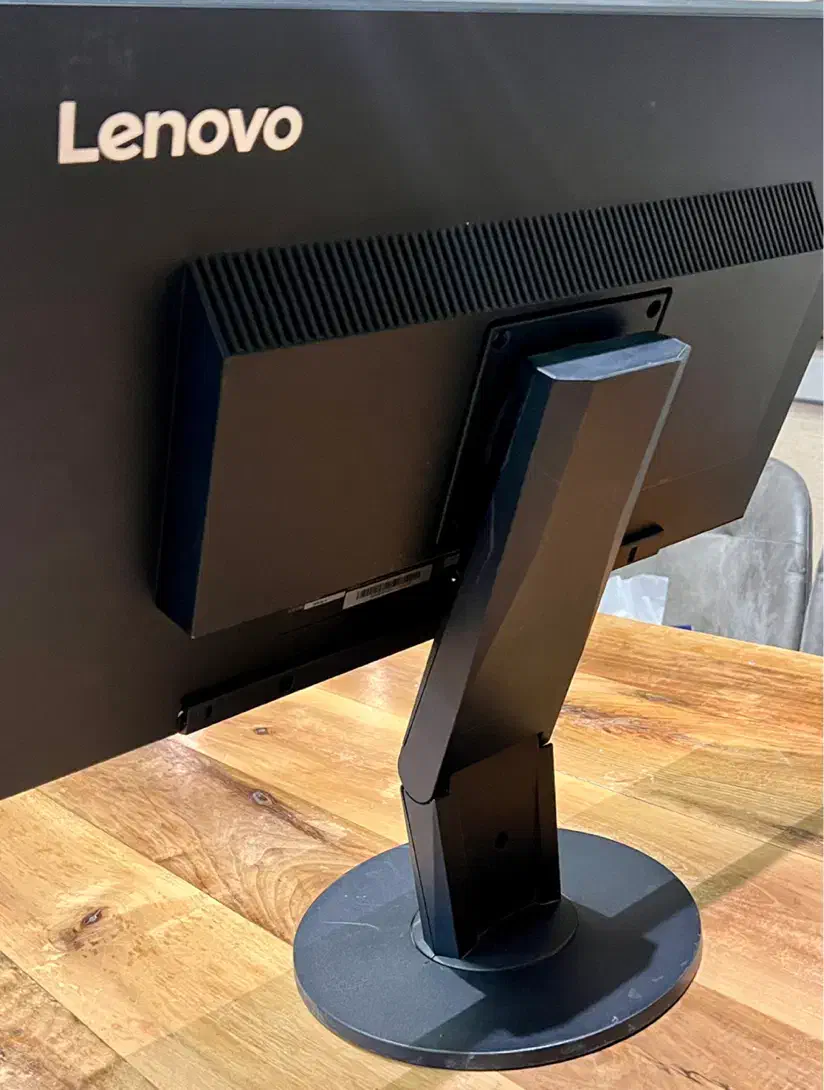 مانیتور ۲۴ بدون حاشیه لنوو Lenovo 24inch monitor|قطعات و لوازم جانبی رایانه|تهران, دزاشیب|دیوار