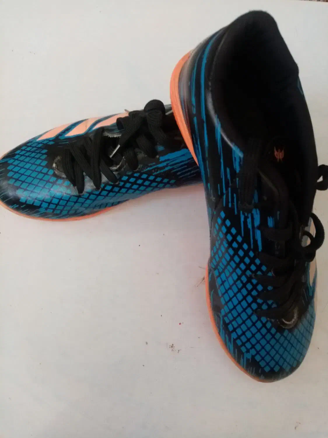 کفش فوتبال|کیف، کفش، کمربند|سنندج, |دیوار