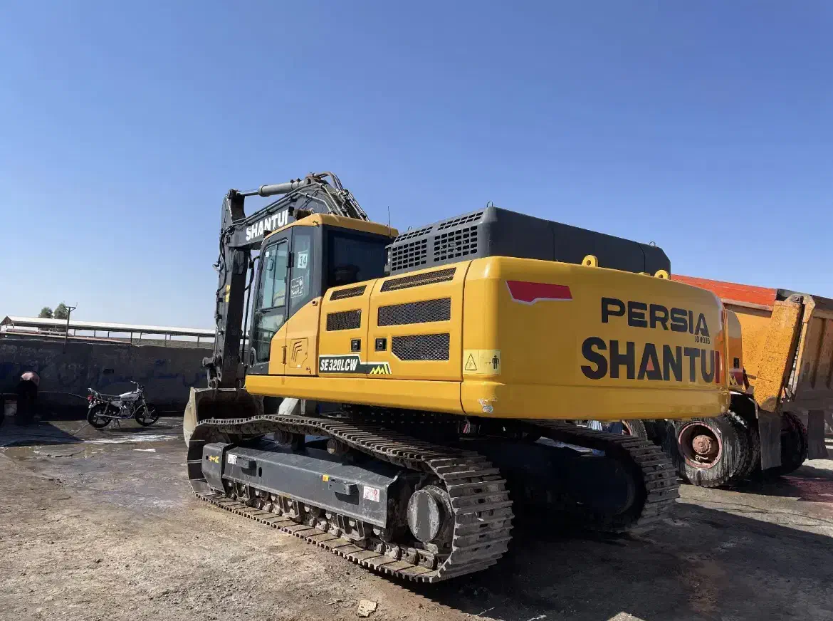 تعمیرات بیل مکانیکی توسط مکانیک ماهر|خدمات پیشه و مهارت|سیرجان, |دیوار