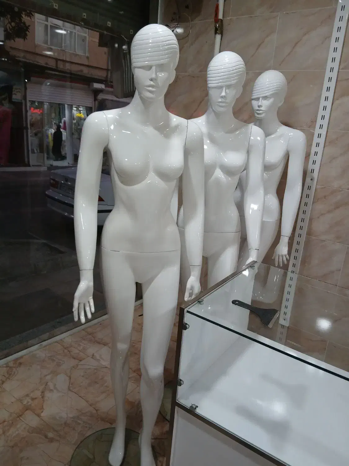 مانکن پویا/بالا تنه پلاستیکی|فروشگاه و مغازه|هشترود, |دیوار