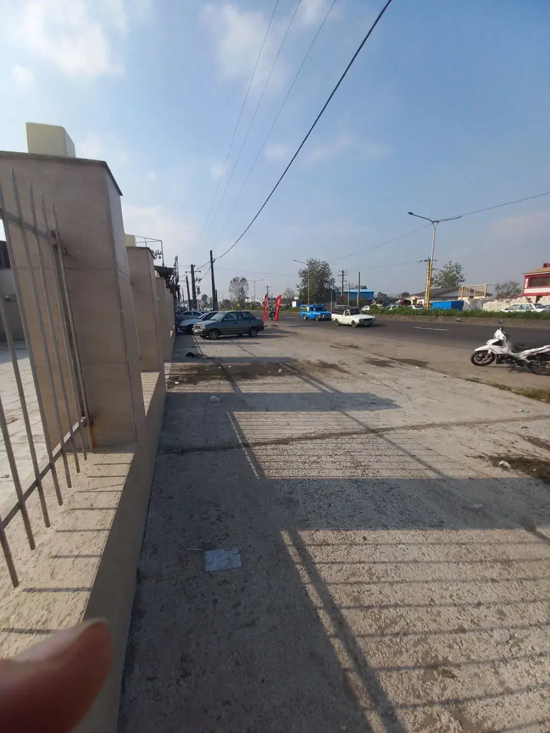 اجاره سوله مغازه نمایشگاه تجاری بر اصلی اتوبان|اجارهٔ مغازه و غرفه|رشت, حومه رشت|دیوار