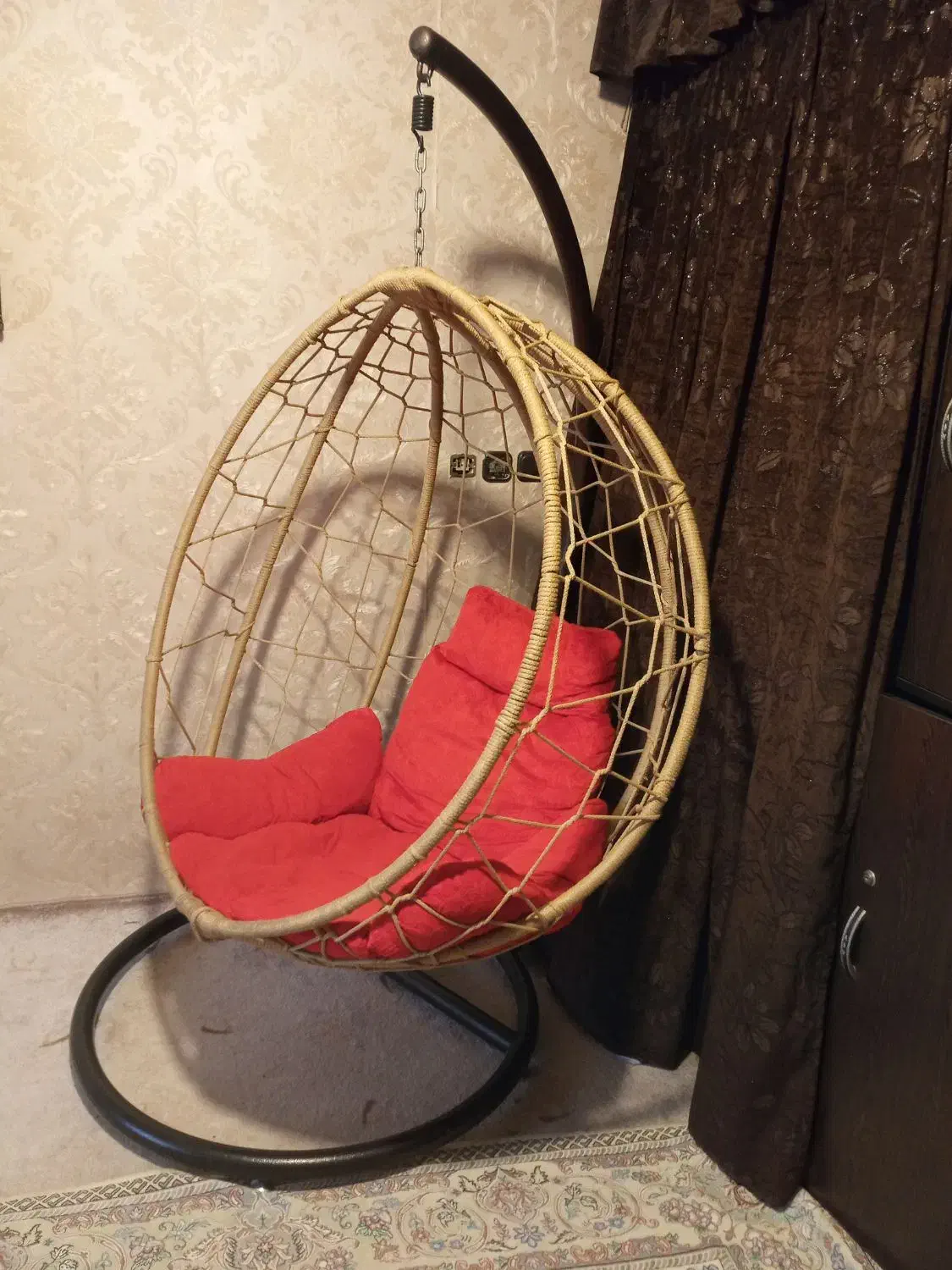 تاب ریلکسی کاملا سالم بسیار کم استفاده شده|صندلی و نیمکت|مشهد, هفده شهریور|دیوار