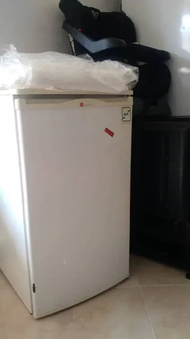 یخچال ۵ فوت مهندسی|یخچال و فریزر|زرقان, |دیوار