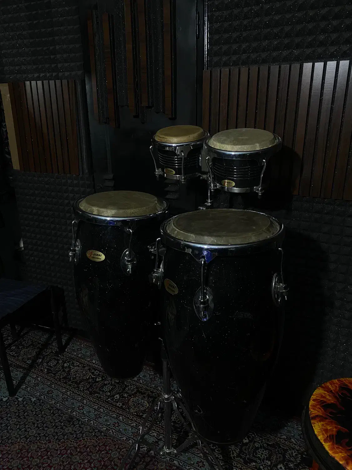 تومبا حرفه ایی|درام و پرکاشن|شاهین‌شهر, فردوسی|دیوار